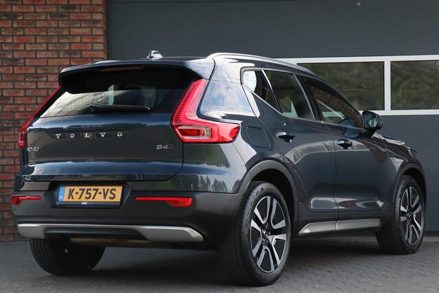 Volvo XC40 2.0 B4 AWD Inscription, Pano, Trekhaak