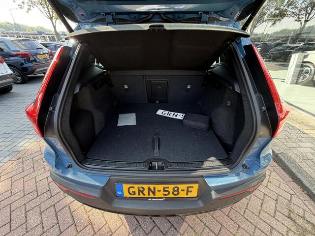Volvo XC40 2.0 B4 Plus Dark Automaat 197PK | Harman/Kardon | Memory Seats | Adaptieve Cruise Control | Elek. trekhaak
