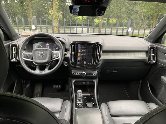 Volvo XC40 Inscription T4 | 190PK | LED | Trekhaak | Camera | Leer | Navi | Stoelverw. | 18" R-Design Diamond | ECC | ACC