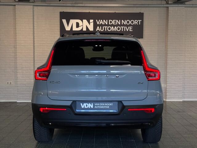 Volvo XC40 2.0 B4 Plus Dark 2WD Pano 360cam H/K Memory 19''
