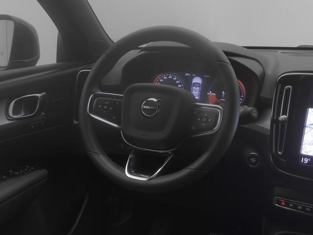 Volvo XC40 1.5 T4 Recharge Inscription | H&K | KEYLESS | CAMERA | STOELVERW.