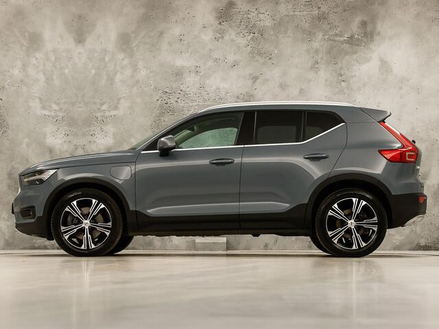 Volvo XC40 1.5 T5 Recharge Inscription 252Pk Automaat (APPLE CARPLAY, GROOT NAVI, LEDER, STOELVERWARMING, SPORTSTOELEN, KEYLESS, CAMERA, NIEUWSTAAT)