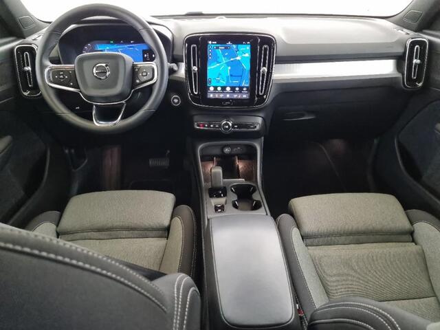 Volvo XC40 2.0 B3 Core | Cruise Control | Trekhaak | Stoel-/Stuurverwarming | Parkeercamera | DAB+ | Navigatie | Comfortstoelen |