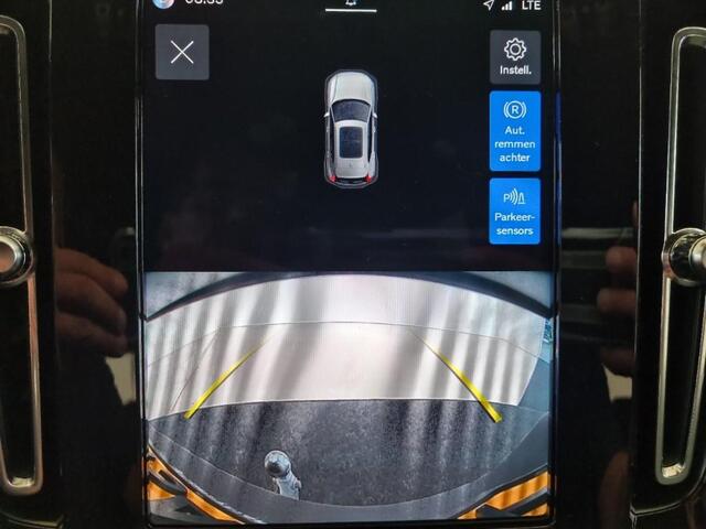 Volvo XC40 2.0 B3 Core | Cruise Control | Trekhaak | Stoel-/Stuurverwarming | Parkeercamera | DAB+ | Navigatie | Comfortstoelen |