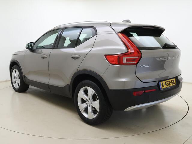 Volvo XC40 T2 130pk Automaat Business Pro / 30.000 km's ! / El. Trekhaak / ACC / BLIS / Keyless / 18'' / El. Achterklep / DAB / AppleCarplay / Lane Keeping Aid / Mistlampen /