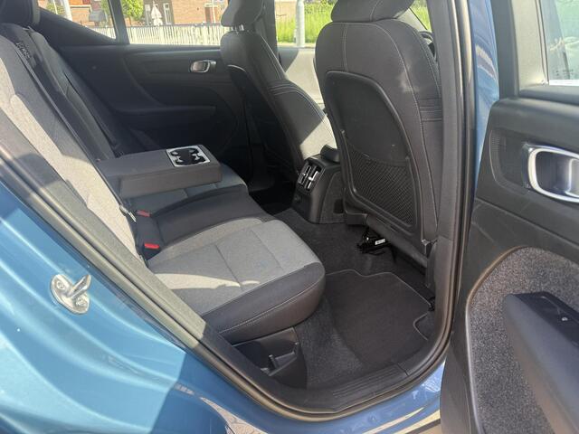 Volvo XC40 1.5 T4 Recharge Core Bright