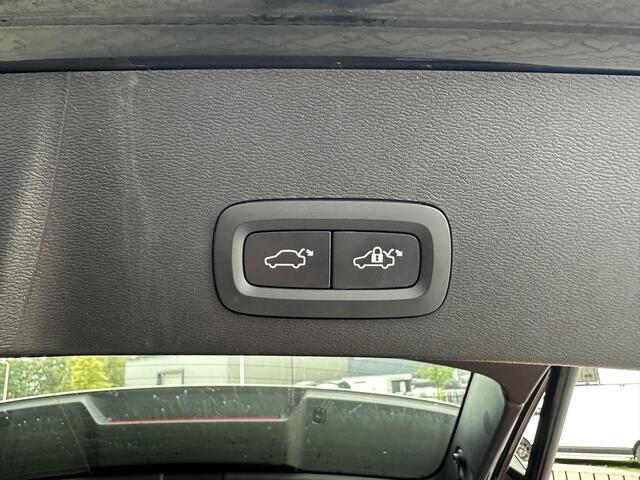 Volvo XC40 2.0 B4 Plus Dark Leer|ACC|memory|H&K