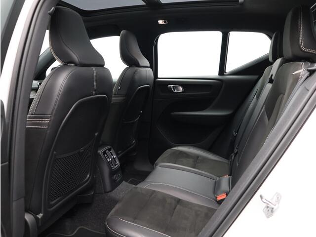 Volvo XC40 1.5 T5 Twin Engine R-Design Automaat / Panoramadak / Trekhaak / 360* camera / Harman Kardon Audio / BLIS