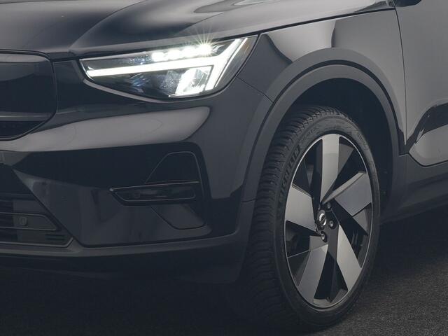 Volvo XC40 Recharge P8 AWD Twin Ultimate 408pk Dealer O.H | Trekhaak Af Fabriek | Adaptive Cruise | Camera | Warmtepomp | Alcantara Sportstoelen Verwarmd | Keyless | Apple Carplay | Pilot Assist | BLIS | Navigatie | Virtual | DAB | 20"L.M |