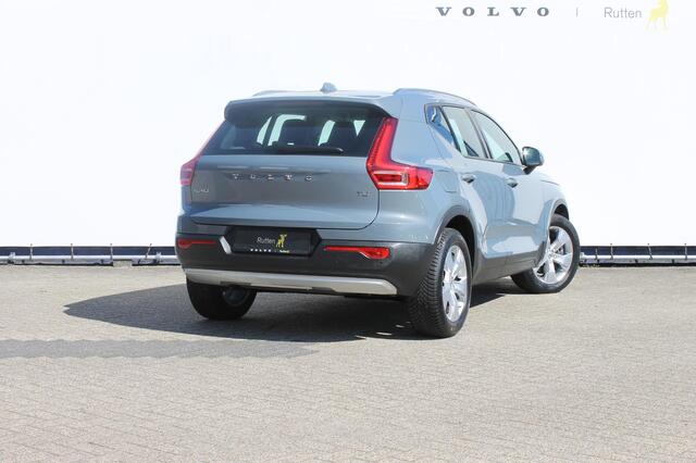Volvo XC40 T4 190PK Automaat Momentum Pro Navigatie / Apple Carplay / Semi elektrisch wegklapbare trekhaak / Lederen bekleding