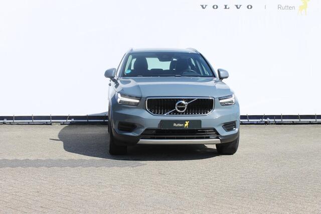 Volvo XC40 T4 190PK Automaat Momentum Pro Navigatie / Apple Carplay / Semi elektrisch wegklapbare trekhaak / Lederen bekleding