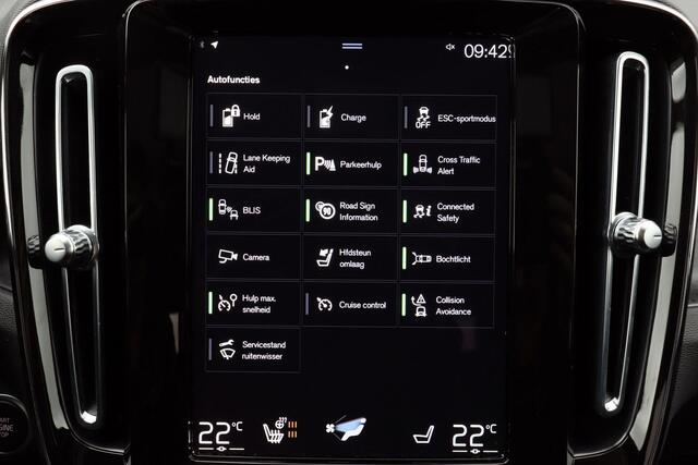 Volvo XC40 T5 Plug-in hybrid Ultimate Bright - Panorama/schuifdak - IntelliSafe Assist & Surround - Harman/Kardon audio - Parkeercamera achter - Draadloze tel. lader - Elektr. bedienb. voorstoelen met links geheugen - Parkeersensoren voor & achter - Extra getint glas - 19' LMV