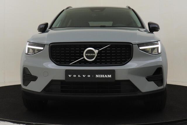 Volvo XC40 B4 (M-HYBRID) PLUS DARK -HARMAN/KARDON|LEDER|POWER-SEATS|CAMERA|ADAP.CRUISE|PRIVACY.GLAS|VOLVO.GUARD|18"