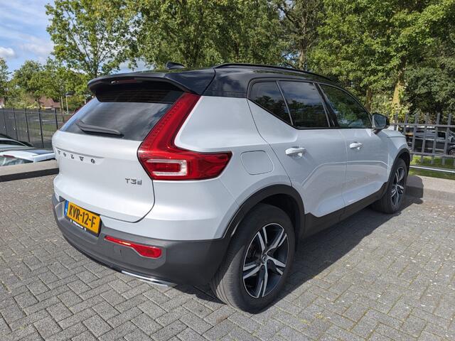 Volvo XC40 T3 | R-Design | Trekhaak | PDC | Navi | LED | ACC | 2WD | Halfleer |