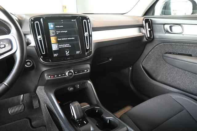 Volvo XC40 1.5 T5 Recharge Inscription Clima Cruise CarPlay Trekhaak PDC Lane Assist Camera 100% Onderhouden! Inruil Mogelijk!