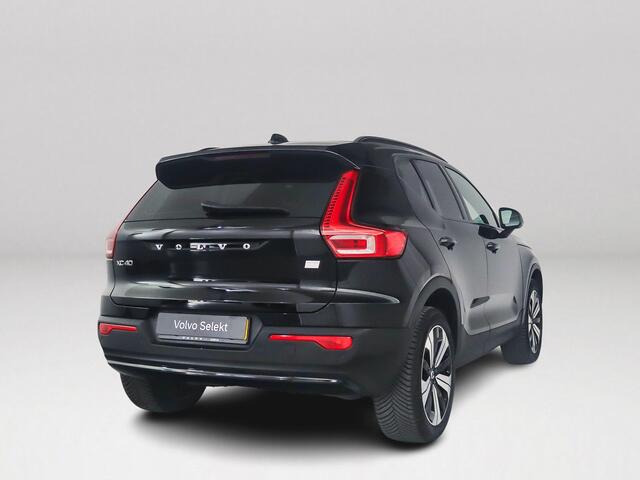 Volvo XC40 Recharge Core 70 kWh | SOH 93% | Parkeercamera | Stoel- en stuurverwarming | Cruise control