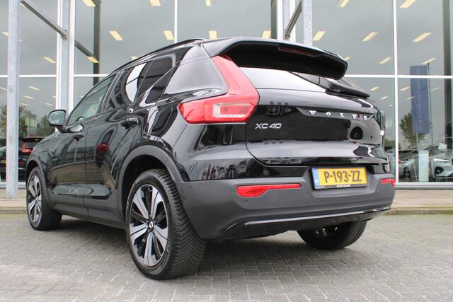 Volvo XC40 232PK Recharge Ultimate 70 kWh | Schuif/kanteldak | H&K Audio | El. stoelen | Pilot Assist | 360 Camera |