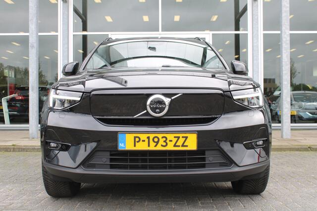 Volvo XC40 232PK Recharge Ultimate 70 kWh | Schuif/kanteldak | H&K Audio | El. stoelen | Pilot Assist | 360 Camera |