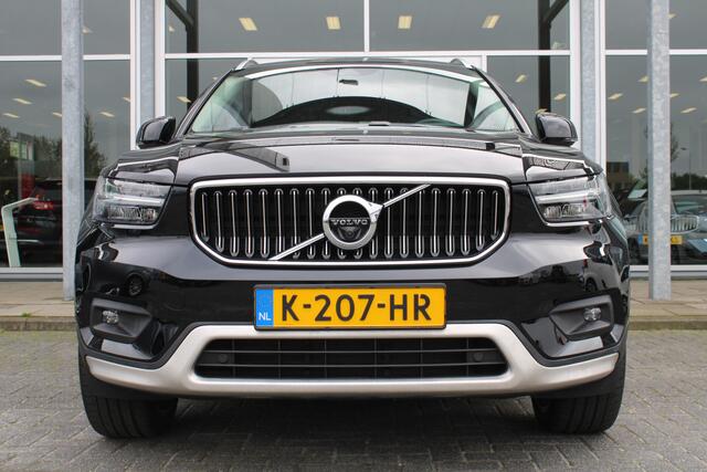 Volvo XC40 T3 164PK Automaat Inscription | Styling Kit | 360 Camera | 21" LM Velgen | Verw. Voorstoelen & Achterbank | H&K Audio |