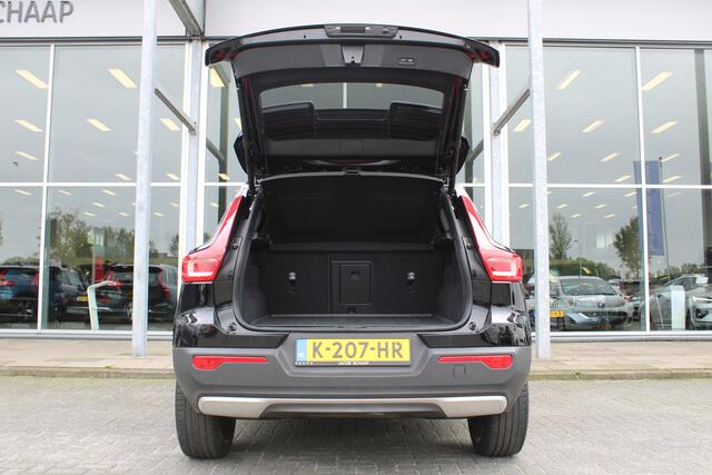 Volvo XC40 T3 164PK Automaat Inscription | Styling Kit | 360 Camera | 21" LM Velgen | Verw. Voorstoelen & Achterbank | H&K Audio |