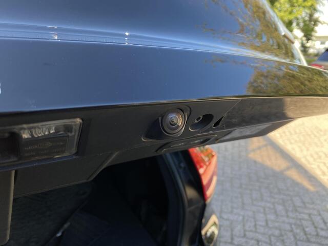 Volvo XC40 1.5 T5 Recharge R-Design Pano / 360 camera / Harman & Kardon / Stoelverwarming / Stuurverwarming
