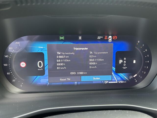 Volvo XC40 2.0 B4 Plus Dark Adaptieve cruise control / BLIS / Elektr. stoelverstelling / Stoel- en stuurverwarming / park assist V+A en camera achter / Trekhaak