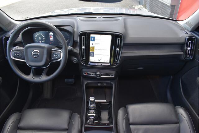 Volvo XC40 1.5 T4 Plug-in hybrid Ultimate Bright Panoramadak, Stoel/stuurverwarming, Leder, Memory, H&K, Adaptive cruise, Trekhaak