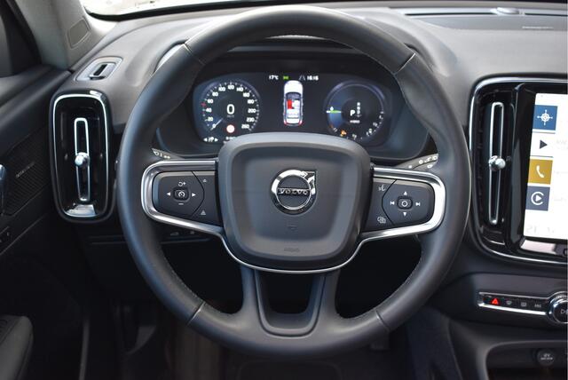 Volvo XC40 1.5 T4 Plug-in hybrid Ultimate Bright Panoramadak, Stoel/stuurverwarming, Leder, Memory, H&K, Adaptive cruise, Trekhaak