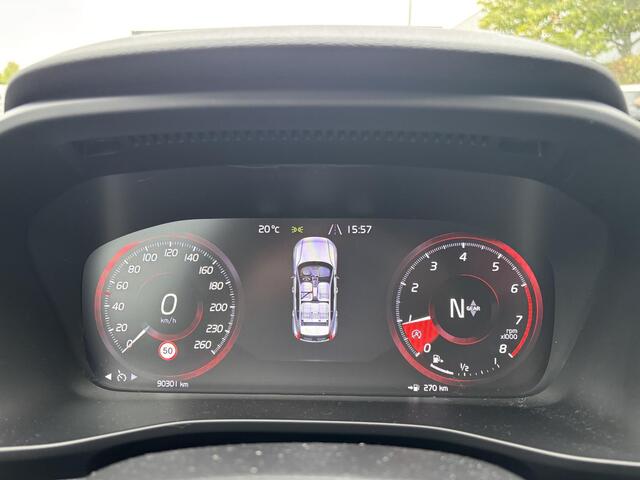 Volvo XC40 1.5 T3 Momentum | Harman / Kardon | Leder | Camera | Stoelverwarming |