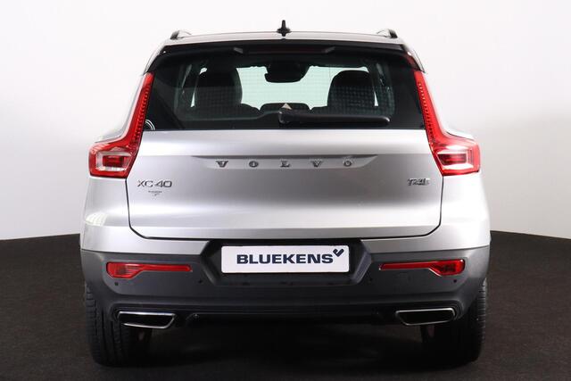 Volvo XC40 2.0 T4 R-Design - Panorama/schuifdak - IntelliSafe Surround - 360º Camera - Parkeersensoren voor & achter - Elektr. bedienb. voorstoelen met geheugen links - Cruise control - Inklapbare trekhaak - 19' LMV