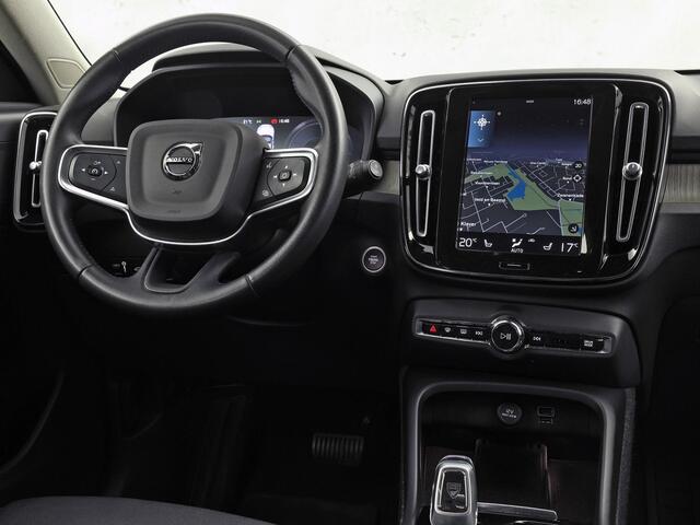 Volvo XC40 1.5 T5 Recharge Inscription Automaat 252Pk (APPLE CARPLAY, STUUR/STOELVERWARMING, CAMERA, LM VELGEN, GETINT GLAS, NIEUWE APK, NIEUWSTAAT)