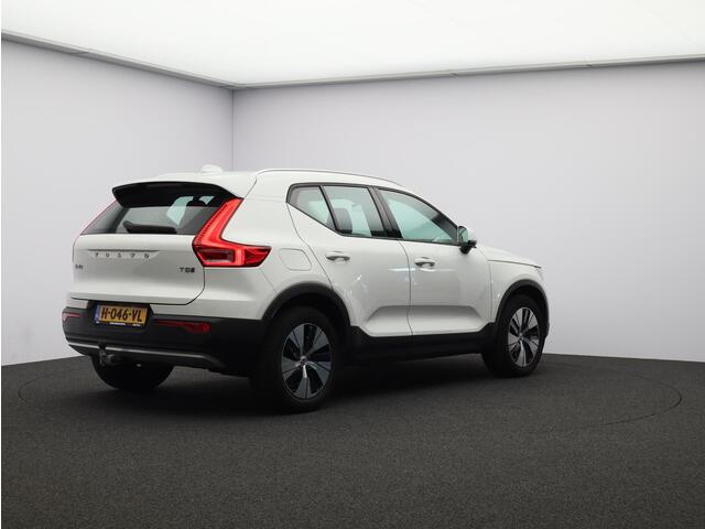 Volvo XC40 T5 Twin Engine Momentum Pro / Trekhaak / 360 camera / Elektr. bed. achterklep