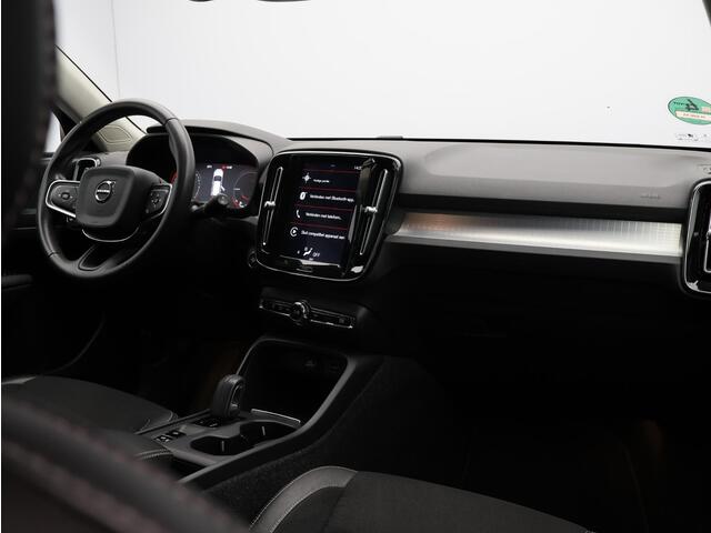 Volvo XC40 T5 Twin Engine Momentum Pro / Trekhaak / 360 camera / Elektr. bed. achterklep