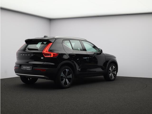 Volvo XC40 1.5 T4 Plug-in hybrid Plus Bright / Panoramadak / Harman Kardon / Elektrische Stoelen / Stoel+Stuurverwarming / Lederen Bekleding / Keyless / 19" /