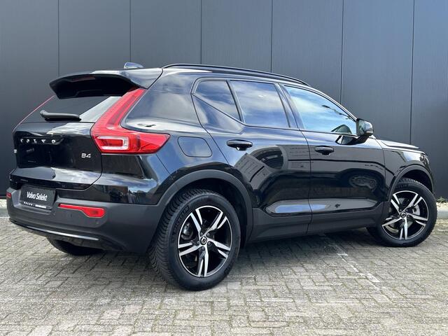 Volvo XC40 2.0 B4 Plus Dark 360 camera / Harman Kardon/ 2 elektrische stoelen / intellisafe / climate line/ leer/ trekhaak / all season banden