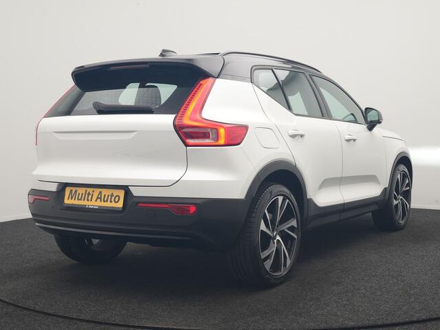 Volvo XC40 T5 Recharge R-Design PHEV 262pk | Panodak | Adaptive Cruise | Camera | Alcantara Sportstoelen Memory & Verwarmd | Stuur Verwarmd | Keyless | BLIS | Apple Carplay | Navigatie | DAB | 20"L.M | Plug in Hybrid |