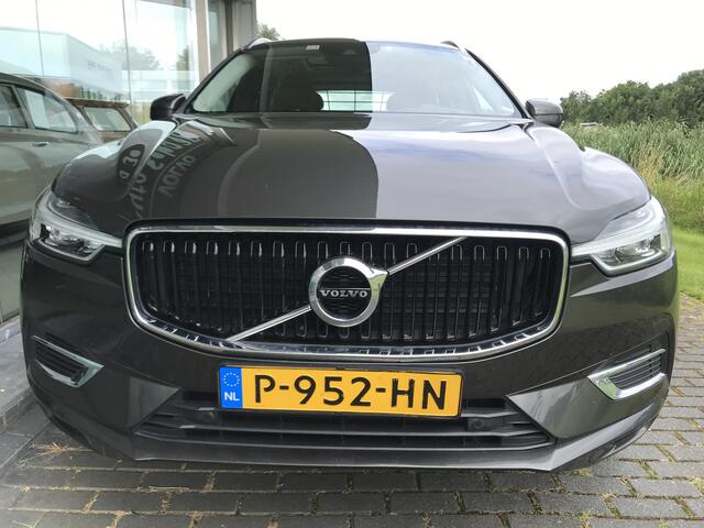 Volvo XC60 2.0 T8 Twin Engine AWD Momentum Automaat | Rijklaar incl garantie | Panoramadak Volvo on Call Trekhaak Leer