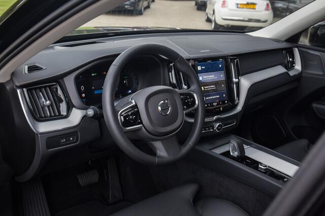 Volvo XC60 2.0 Recharge T8 AWD Ultimate Dark , Pano, Harman/Kardon, 360-camera