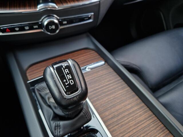 Volvo XC60 2.0 T5 AWD Inscription | BLIS | Leder | Camera | Navi | Stoelverwarming | 4S Banden |