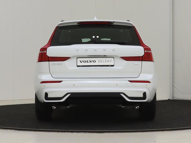 Volvo XC60 2.0 Recharge T6 AWD Ultimate Dark | Trekhaak | Luchtvering | Bowers & Wilkins | Adaptive Cruise | Head Up Display | Memory Seats |