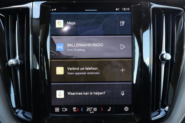 Volvo XC60 Recharge T6 AWD Plus Dark - LONG RANGE - Panorama/schuifdak - IntelliSafe Assist & Surround - Harman/Kardon audio - Adaptieve LED koplampen - Parkeercamera achter - Verwarmde voorstoelen, stuur & achterbank - Parkeersensoren voor & achter - Elektr. bedien