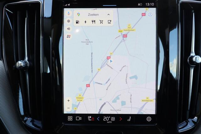 Volvo XC60 Recharge T6 AWD Plus Dark - LONG RANGE - Panorama/schuifdak - IntelliSafe Assist & Surround - Harman/Kardon audio - Adaptieve LED koplampen - Parkeercamera achter - Verwarmde voorstoelen, stuur & achterbank - Parkeersensoren voor & achter - Elektr. bedien