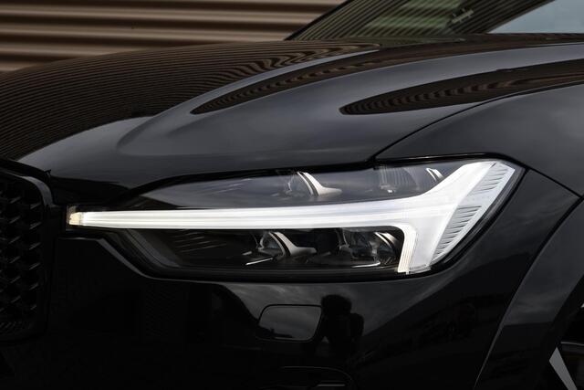 Volvo XC60 Recharge T8 AWD Ultimate Dark | Trekhaak | Bowers & Wilkins