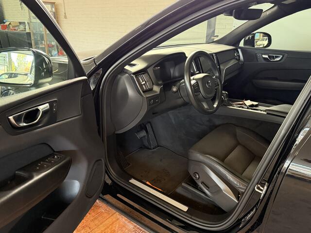 Volvo XC60 2.0 T4 Momentum Pro