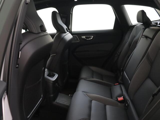 Volvo XC60 T6 Recharge Long Range AWD Ultimate Dark | Bowers & Wilkins Audio | Luchtvering | Trekhaak | Head-up Display | 360° Camera | Gelamineerde zijruiten