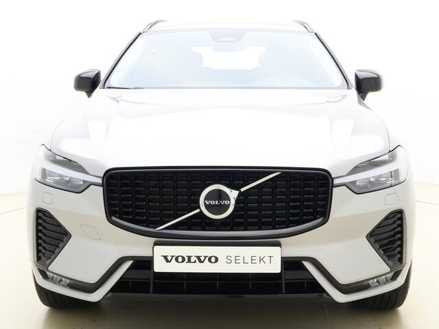 Volvo XC60 B4 211pk Plus Dark / FULL-LED / PDC + CAM / Trekhaak / BLIS / Adapt. Cruise / Stoel + Stuurw. Verwarming / Elektr. Stoelen + geheugen / Elektr. achterklep /