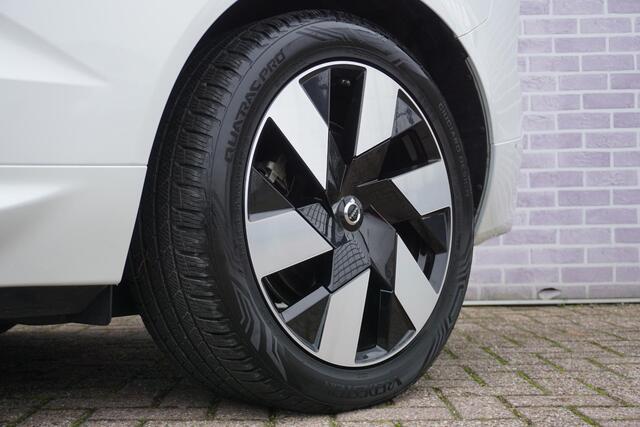 Volvo XC60 2.0 Recharge T6 AWD Ultimate Dark | Luchtvering | Bowers & Wilkins | Trekhaak | 360° camera | Stoel verwarming |
