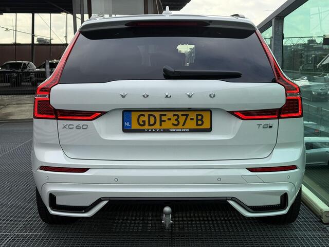 Volvo XC60 2.0 Recharge T8 AWD Ultra Dark Long range, Hybride, Automaat, Luchtvering, Bowers&Wilkins audio, 21 inch R-design wielen, Panoramadak, 360 graden parkeercamera, Trekhaak semi elektrisch wegklapbaar, Full options