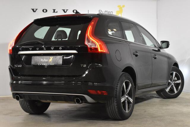 Volvo XC60 T5 245PK Automaat R-Design Navigatie / Parkeersenoren V.&A. + Parkeercamera achter / Elek. verstelbare best. stoel met geheugen / SunRoof / Stoelverwarming voor / Elek. bedienbare achterklep / Thuiskomer / Standkachel/