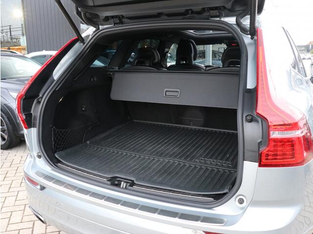 Volvo XC60 2.0 T5 AWD Inscription I Panoramadak I Trekhaak I Leder